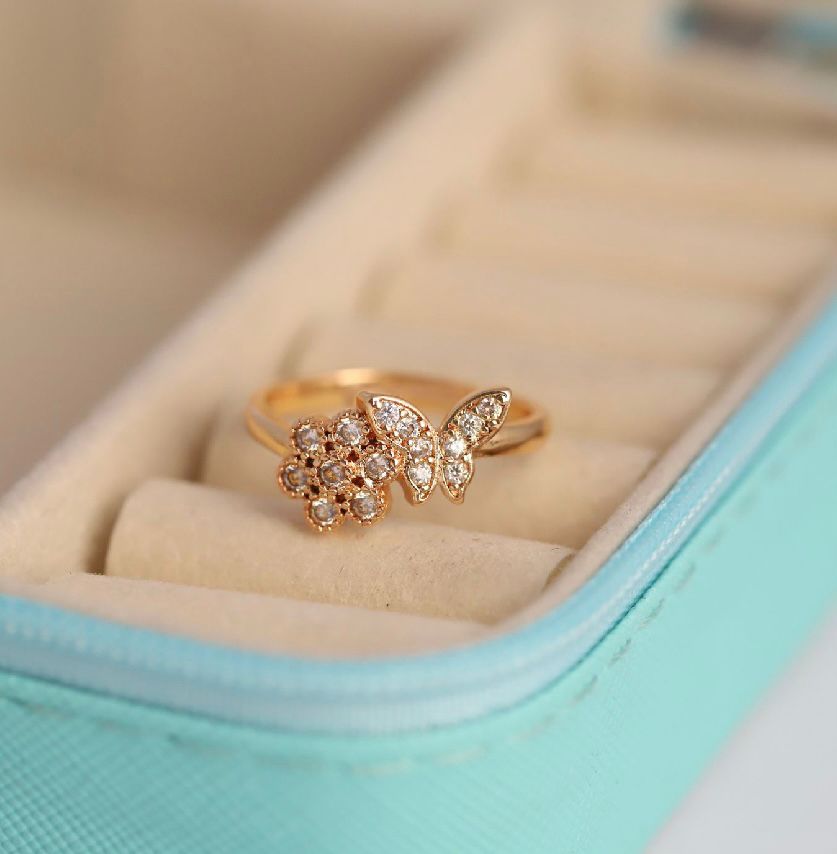 ELJ-R-006  Golden Flutter Bloom Ring