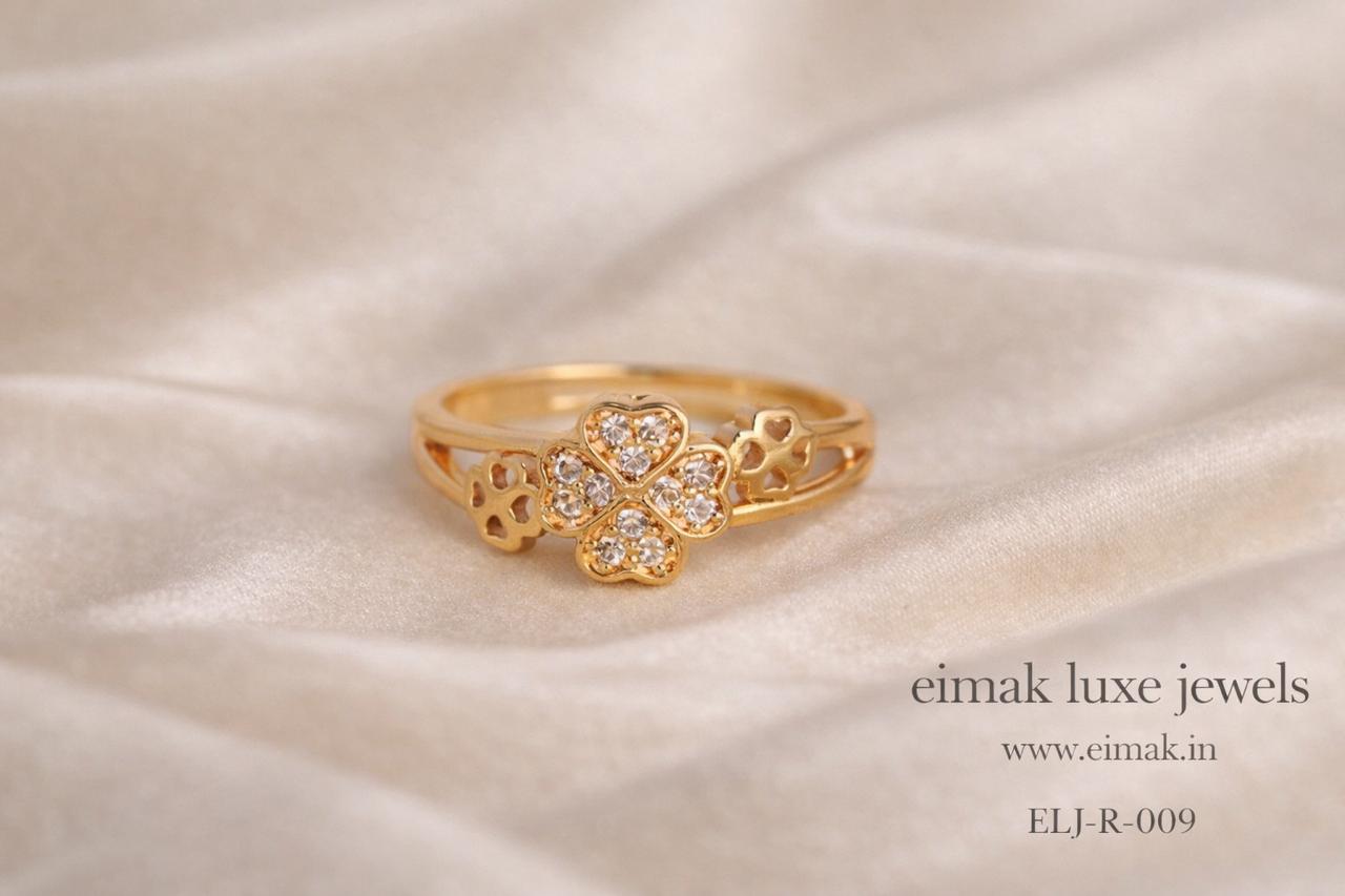  ELJ-R-009 Clover Spark Crystal Ring
