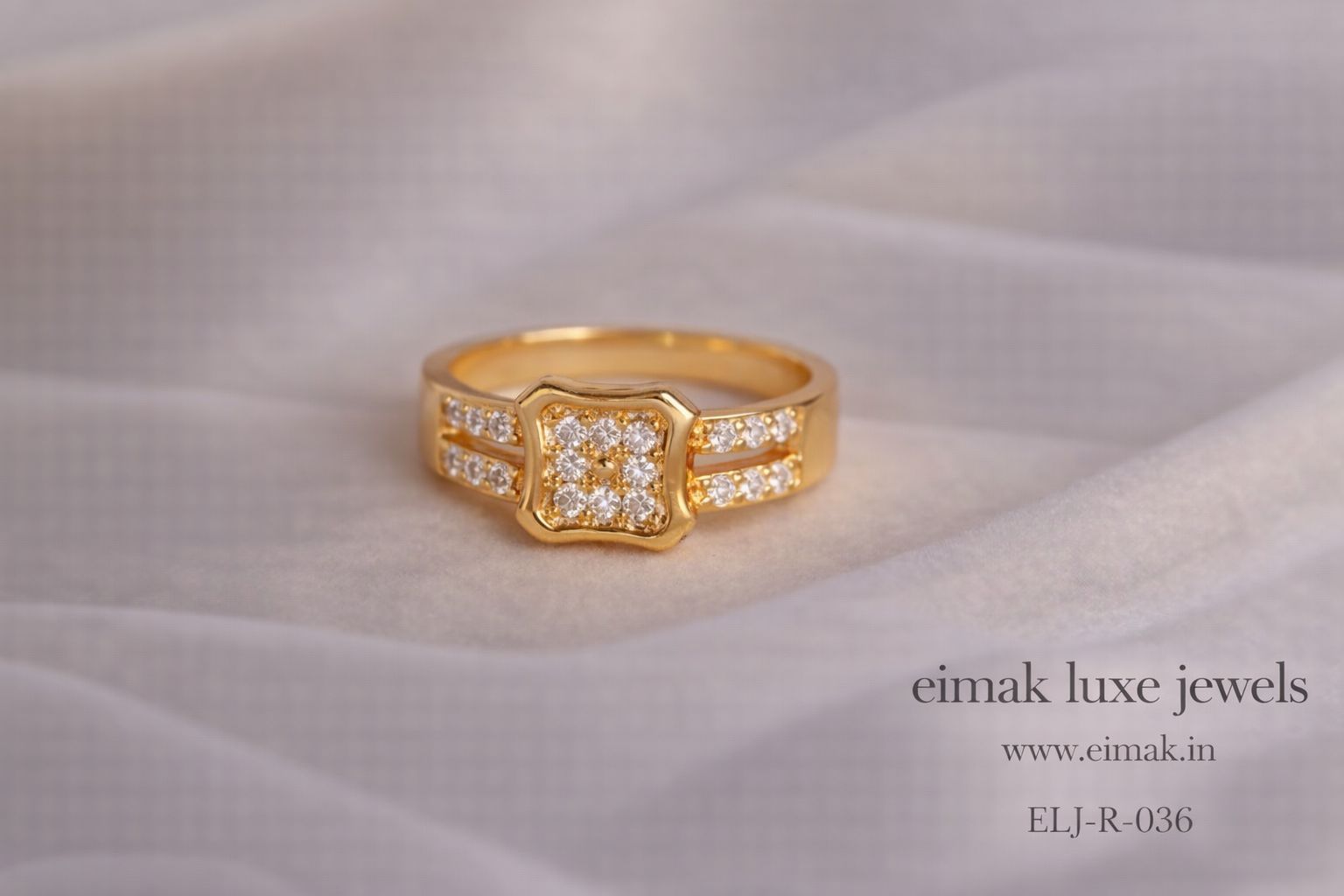 ELJ-R-036 Royal Clover Crystal Ring
