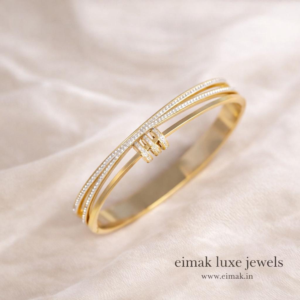 Trinity spark crystal bangle 