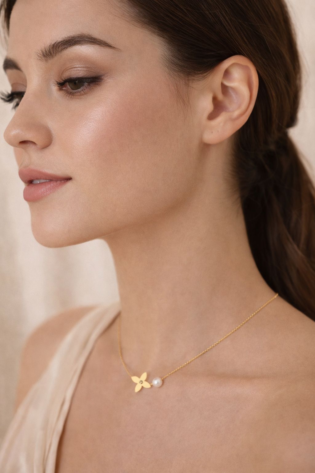 Pearl Blossom Minimal Necklace