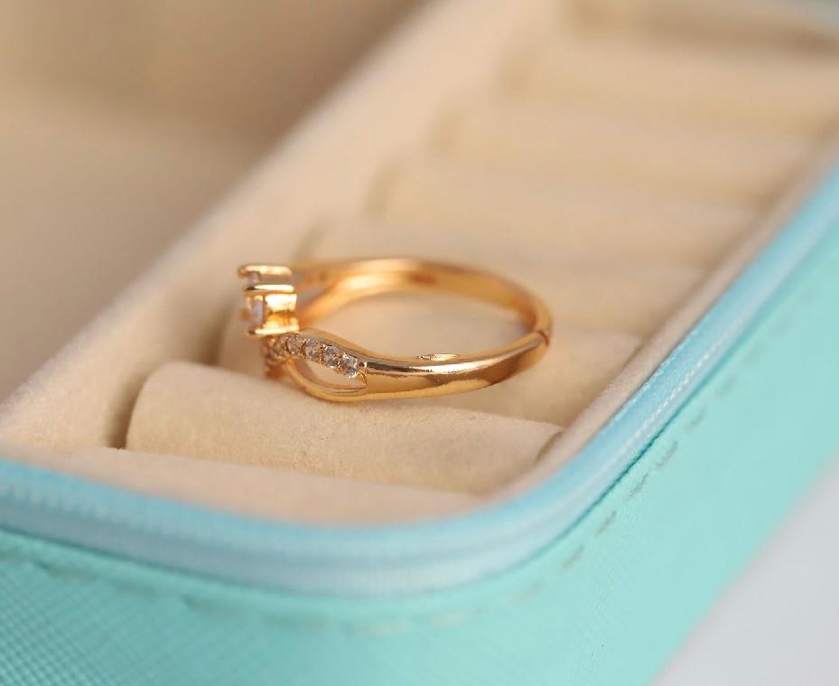 ELJ-R-039 Celeste Crown Crystal Ring