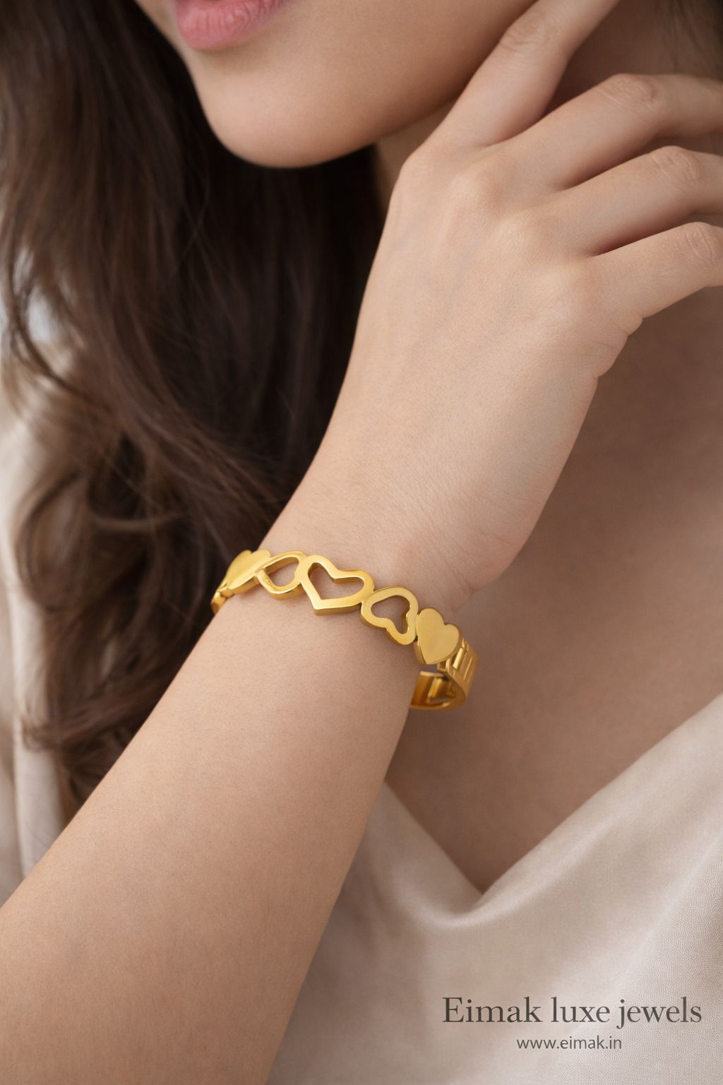 Golden Romance Heart Link Bracelet